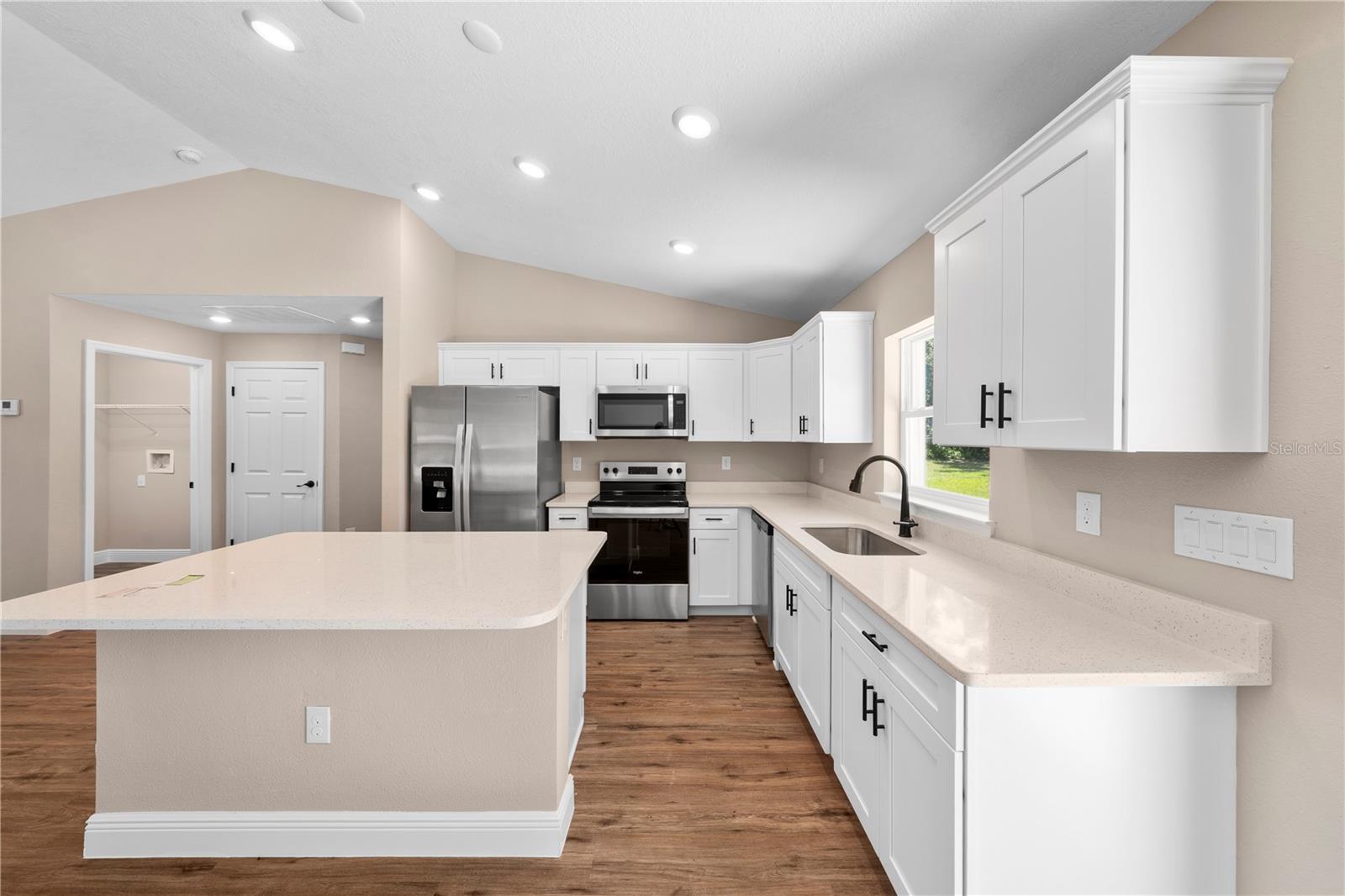 OCALA PARK ESTATE - Residential