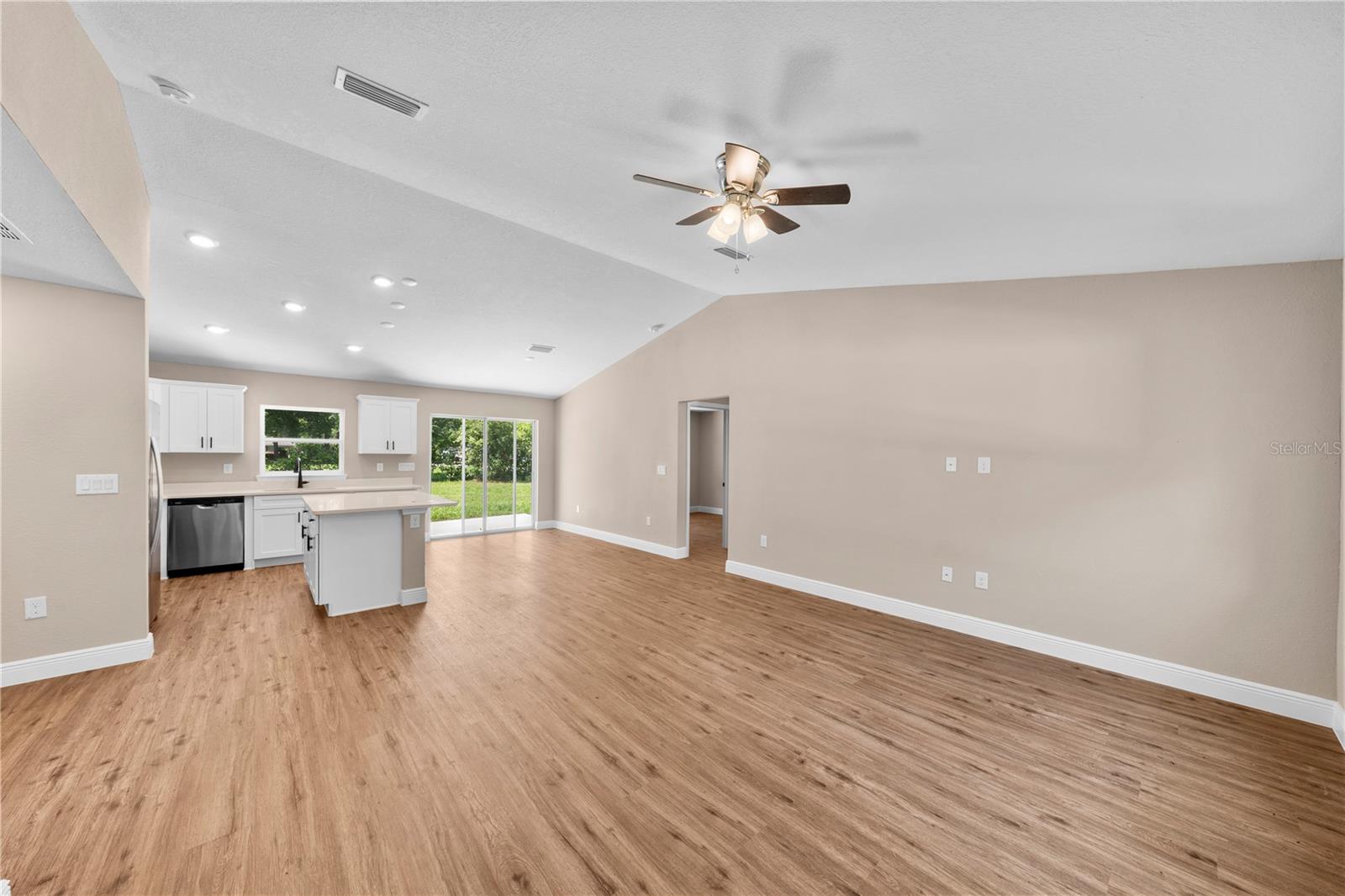 OCALA PARK ESTATE - Residential