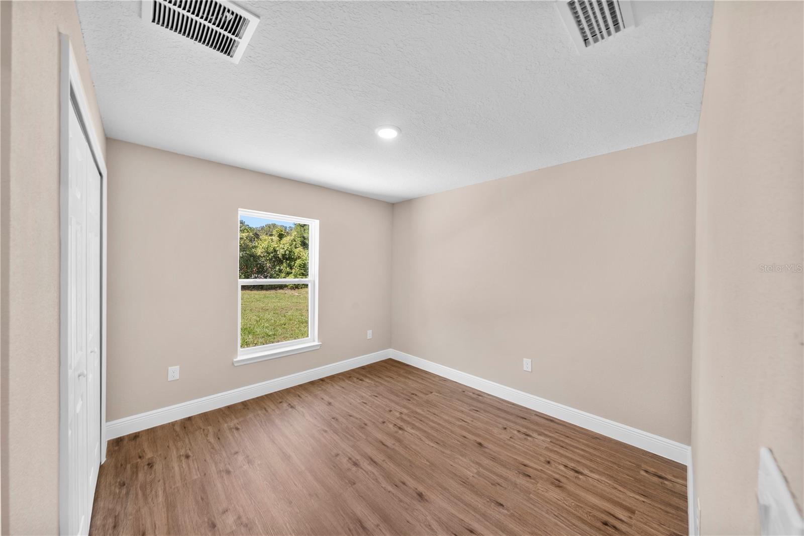 OCALA PARK ESTATE - Residential