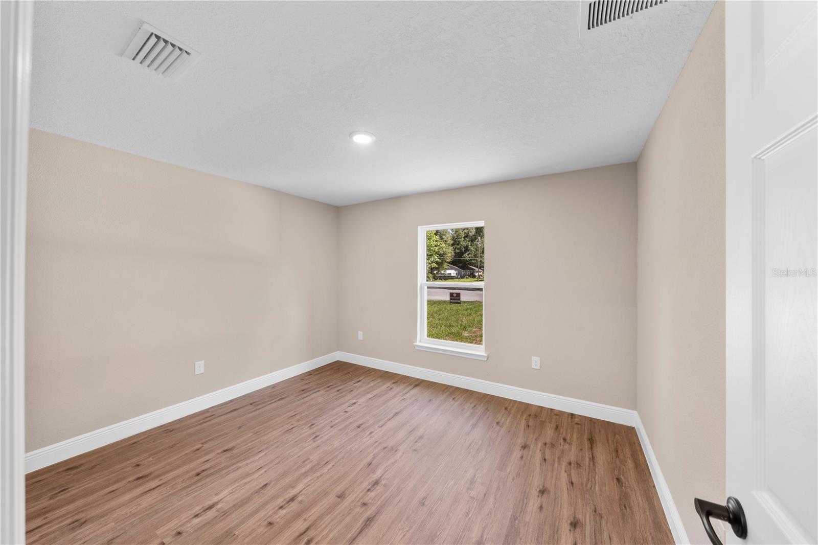 OCALA PARK ESTATE - Residential