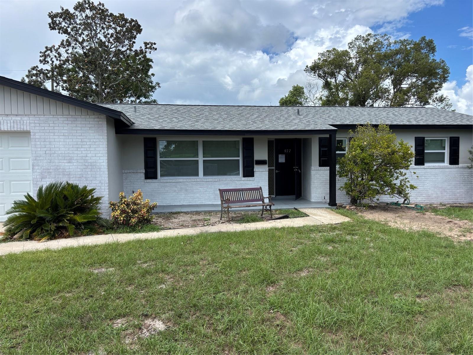 DELTONA LAKES UNIT 05 - Residential Lease