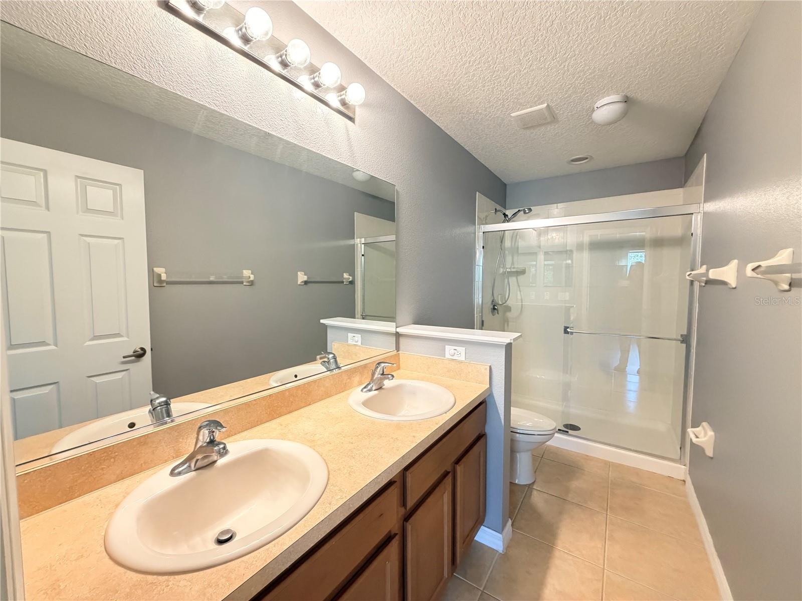 LYNWOOD/SOUTHMEADOW PH 16 - Residential Lease