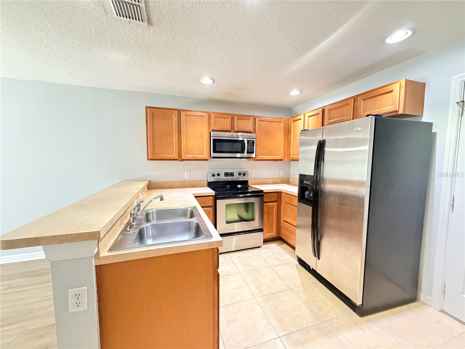 LYNWOOD/SOUTHMEADOW PH 16 - Residential Lease
