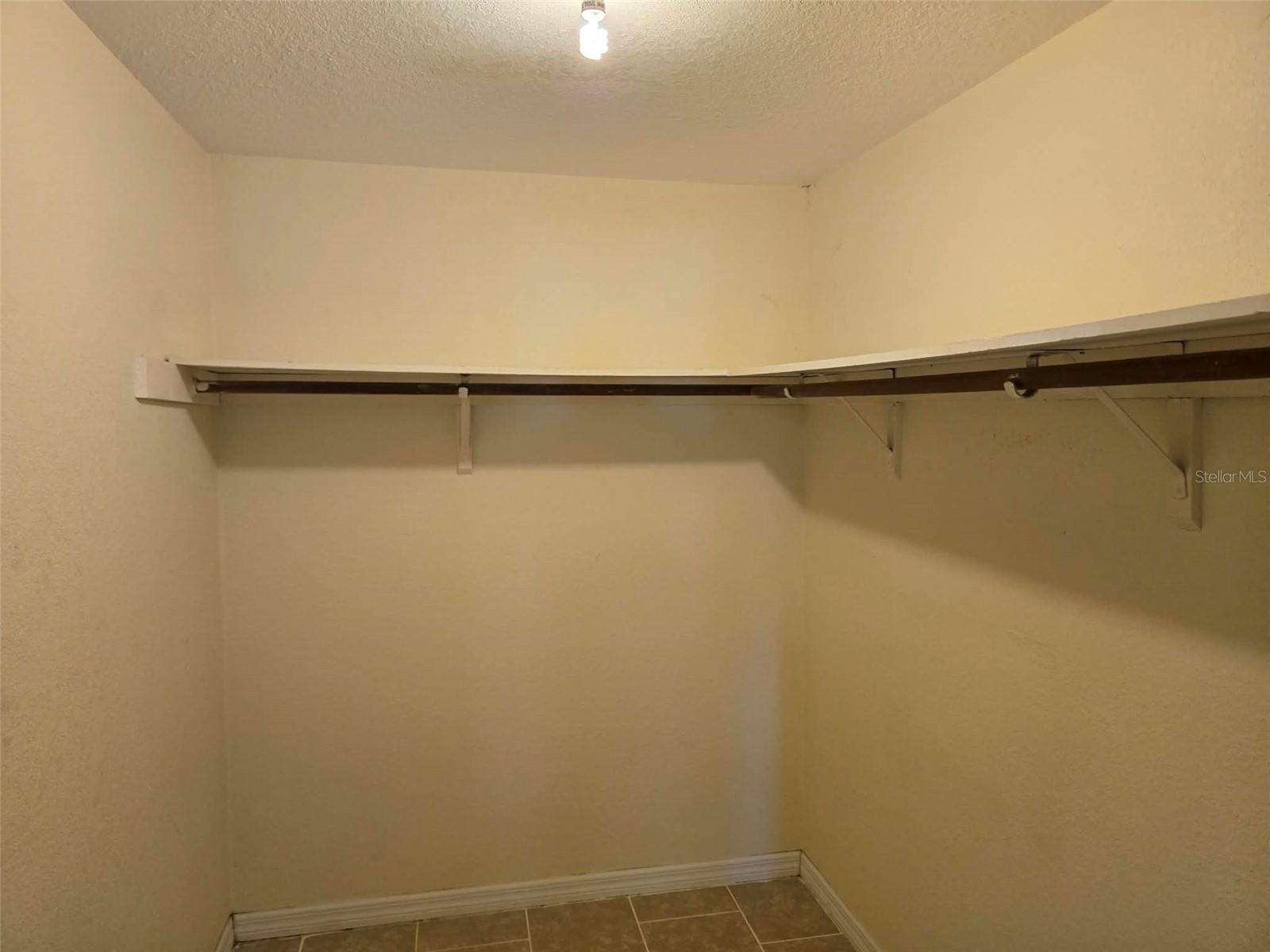 MARION OAKS UN 2 - Residential