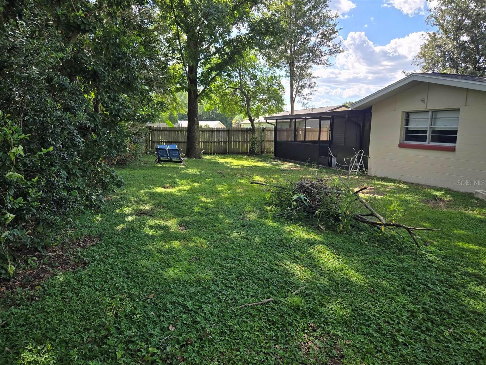 MARION OAKS UN 2 - Residential