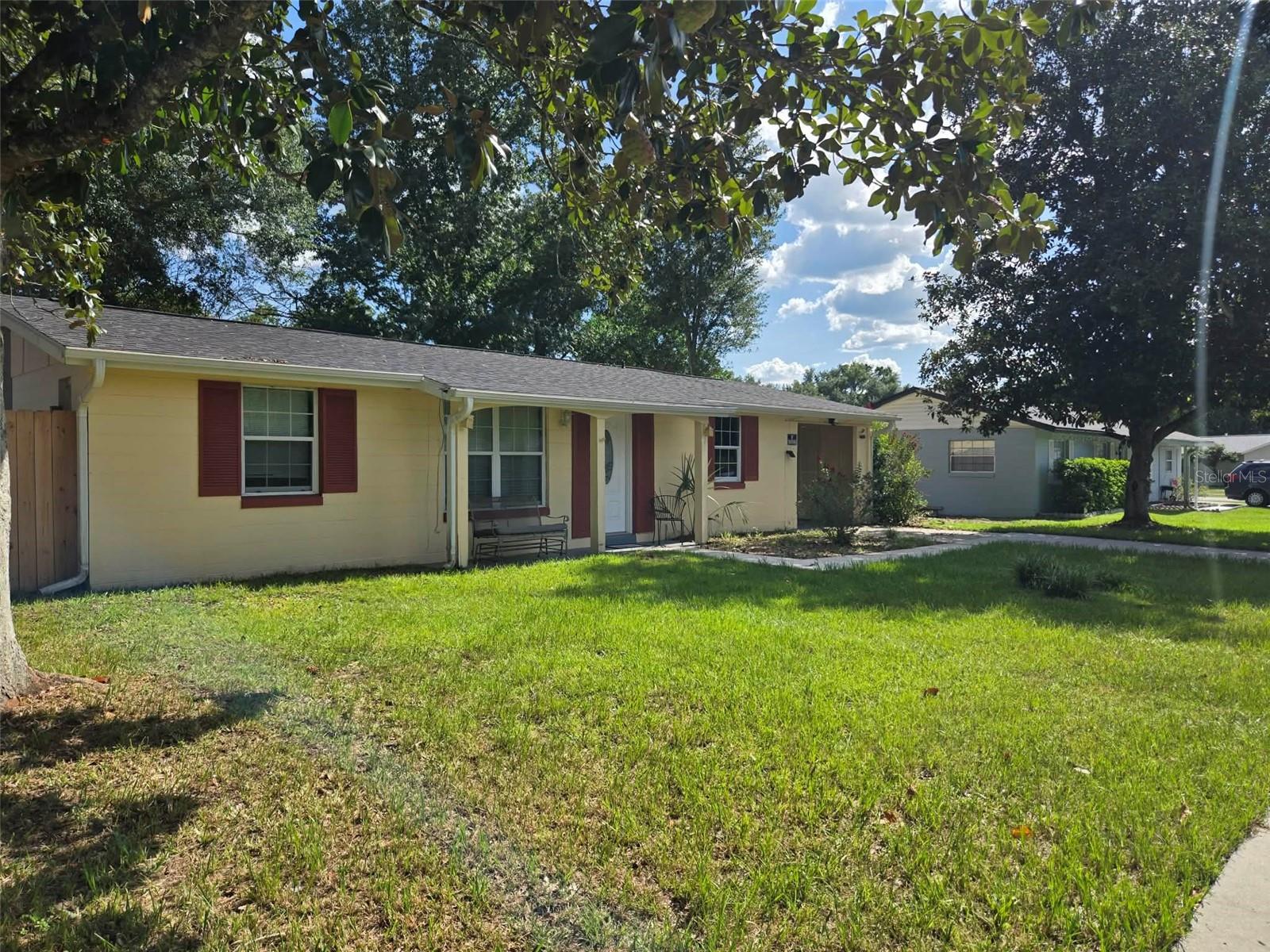 MARION OAKS UN 2 - Residential