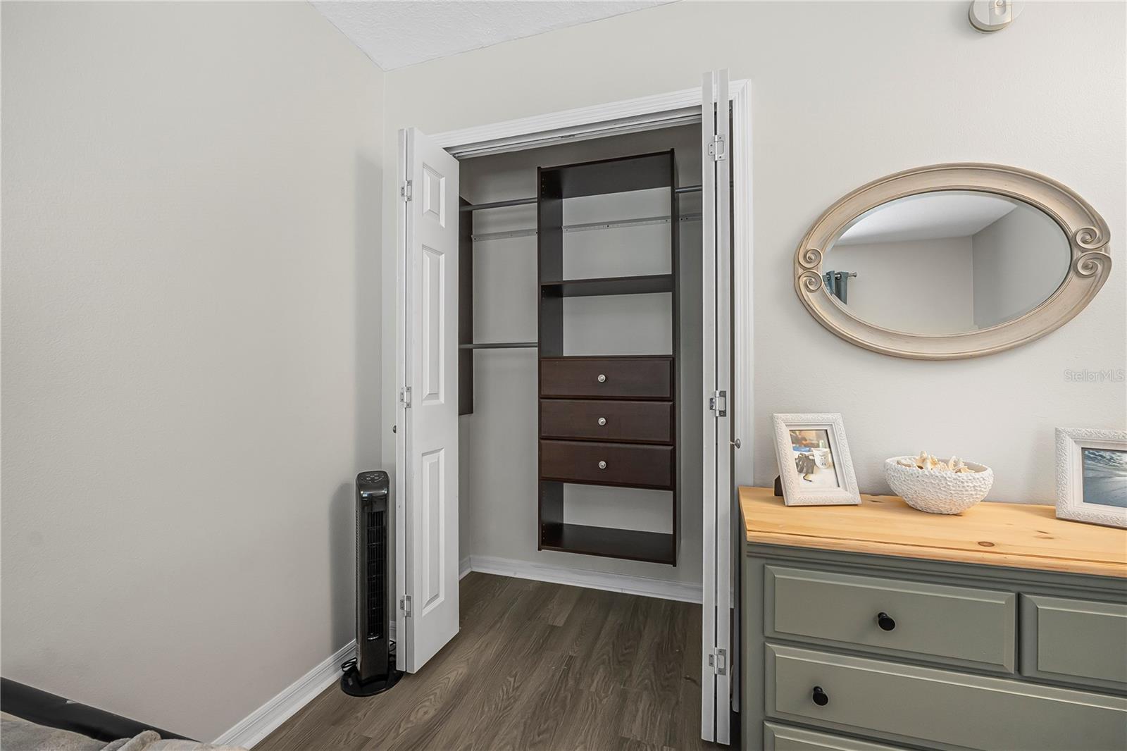GRANDVIEW CONDO - Residential
