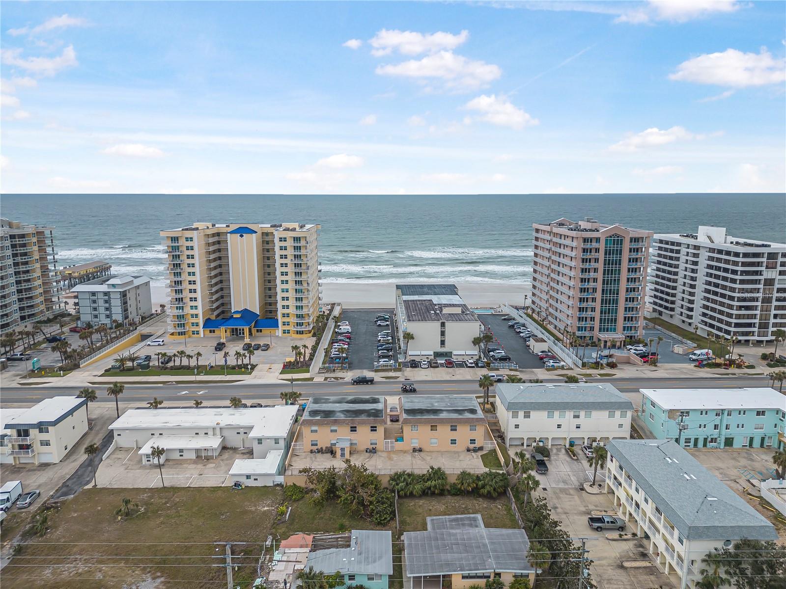 GRANDVIEW CONDO - Residential