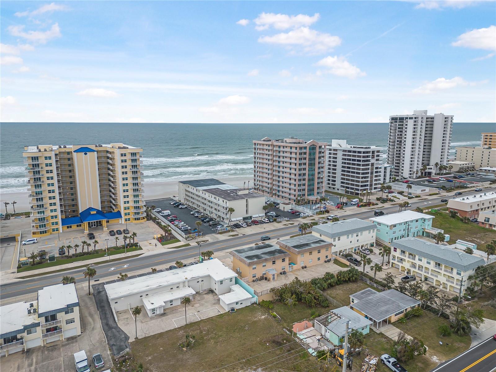 GRANDVIEW CONDO - Residential