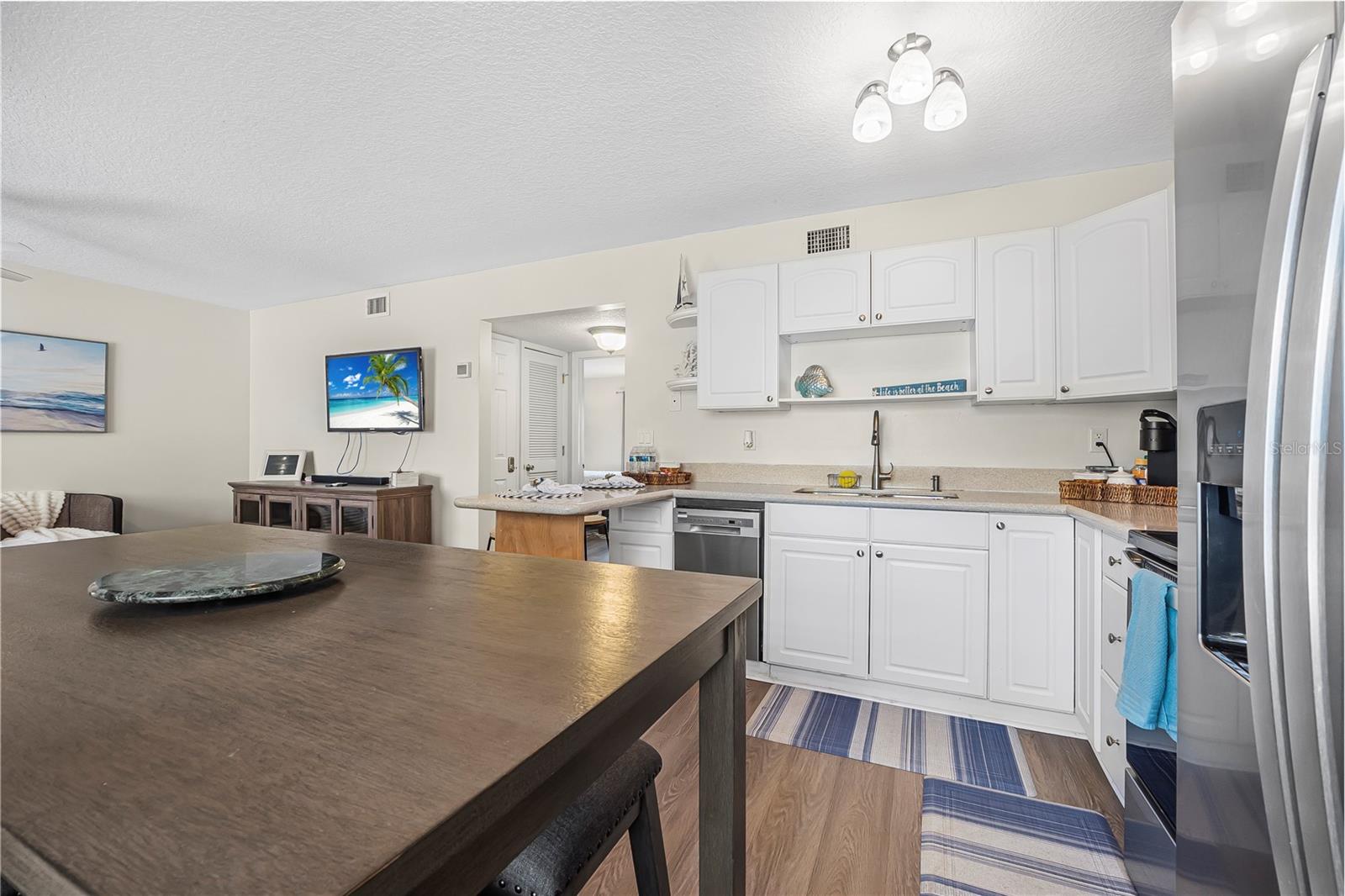 GRANDVIEW CONDO - Residential