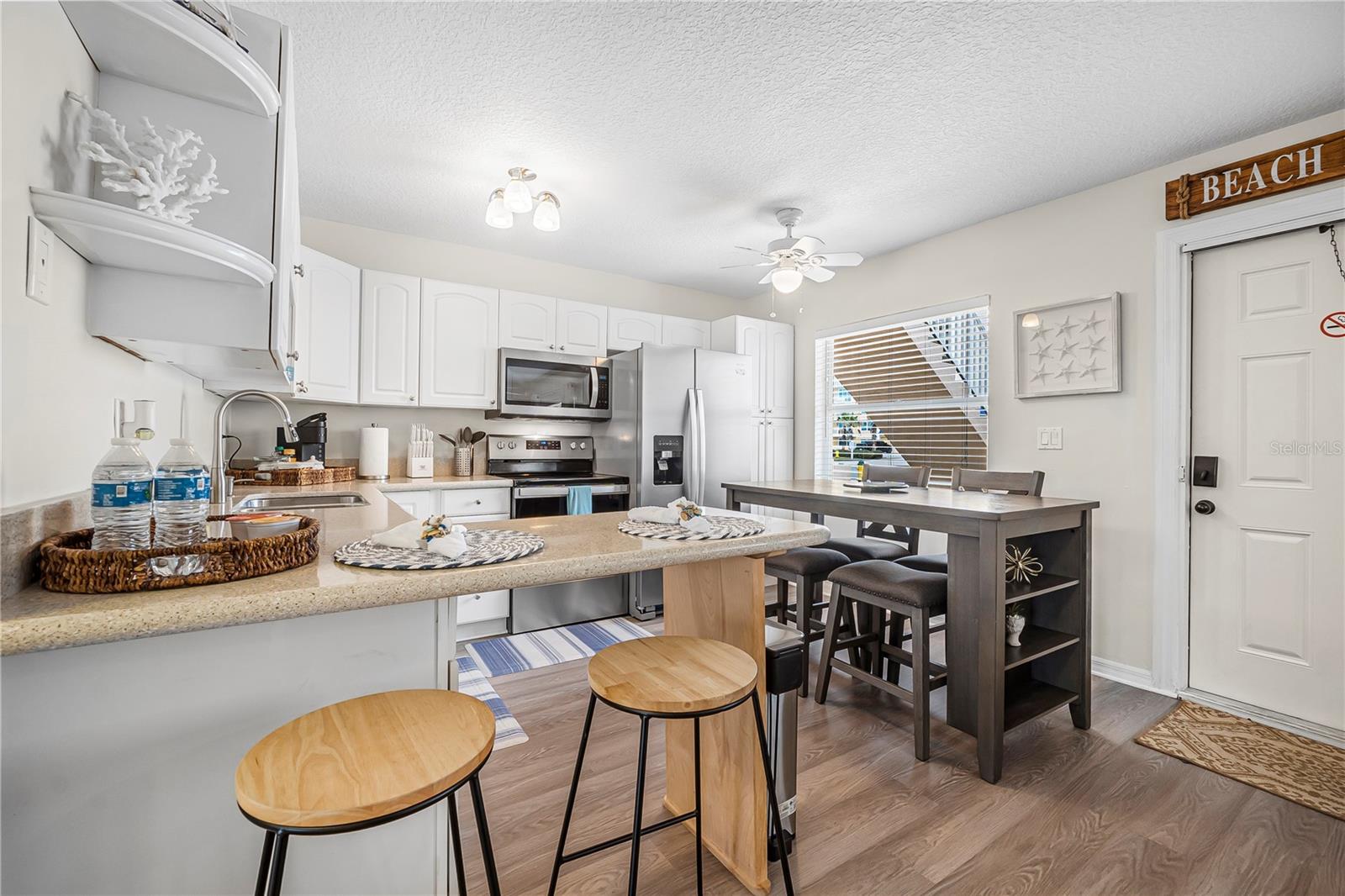 GRANDVIEW CONDO - Residential
