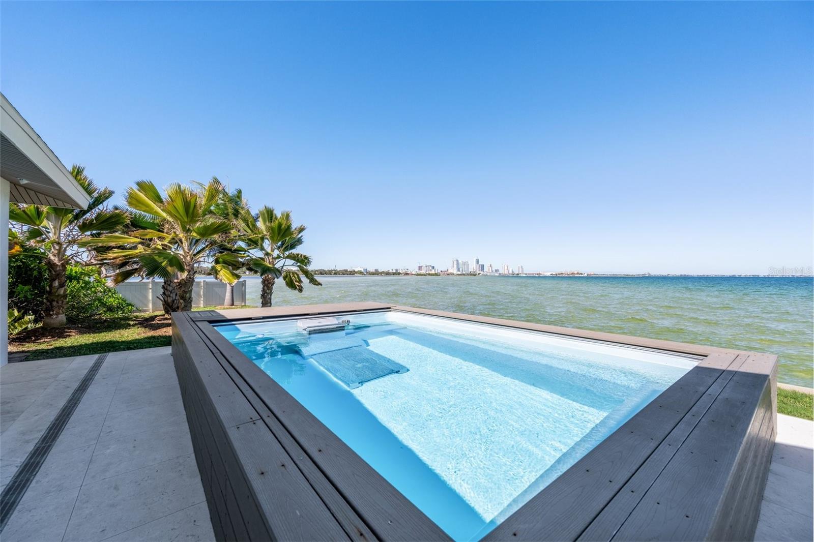 TROPICAL SHORES 3RD ADD - Residential