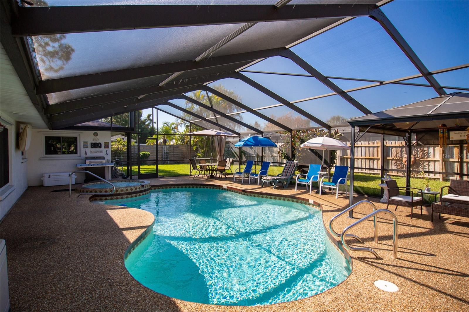 PINE LAKES SUB - Residential