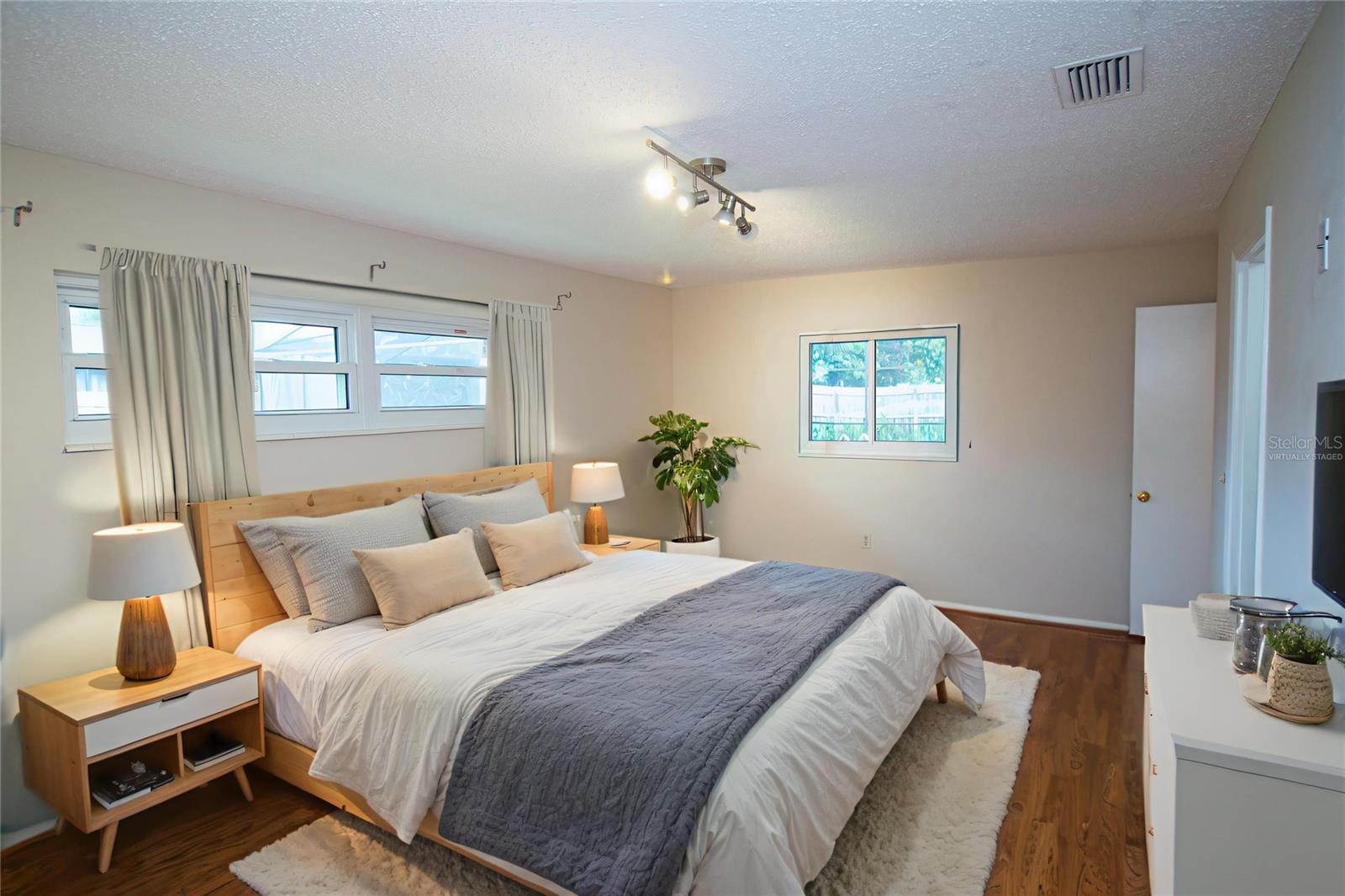 PINE LAKES SUB - Residential