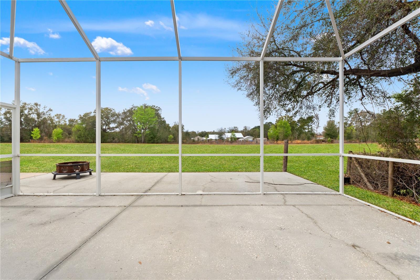 LAKE WEIR SHORES - Residential