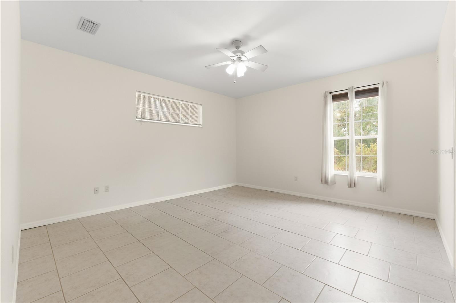 LAKE WEIR SHORES - Residential