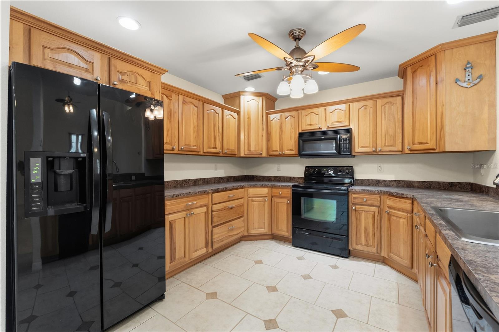 LAKE WEIR SHORES - Residential