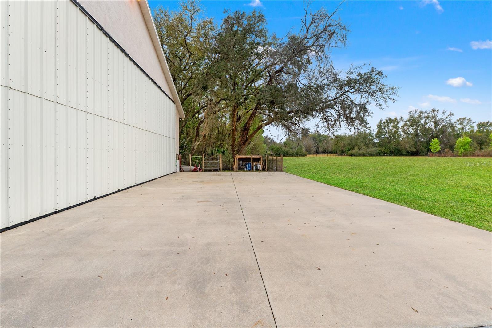 LAKE WEIR SHORES - Residential