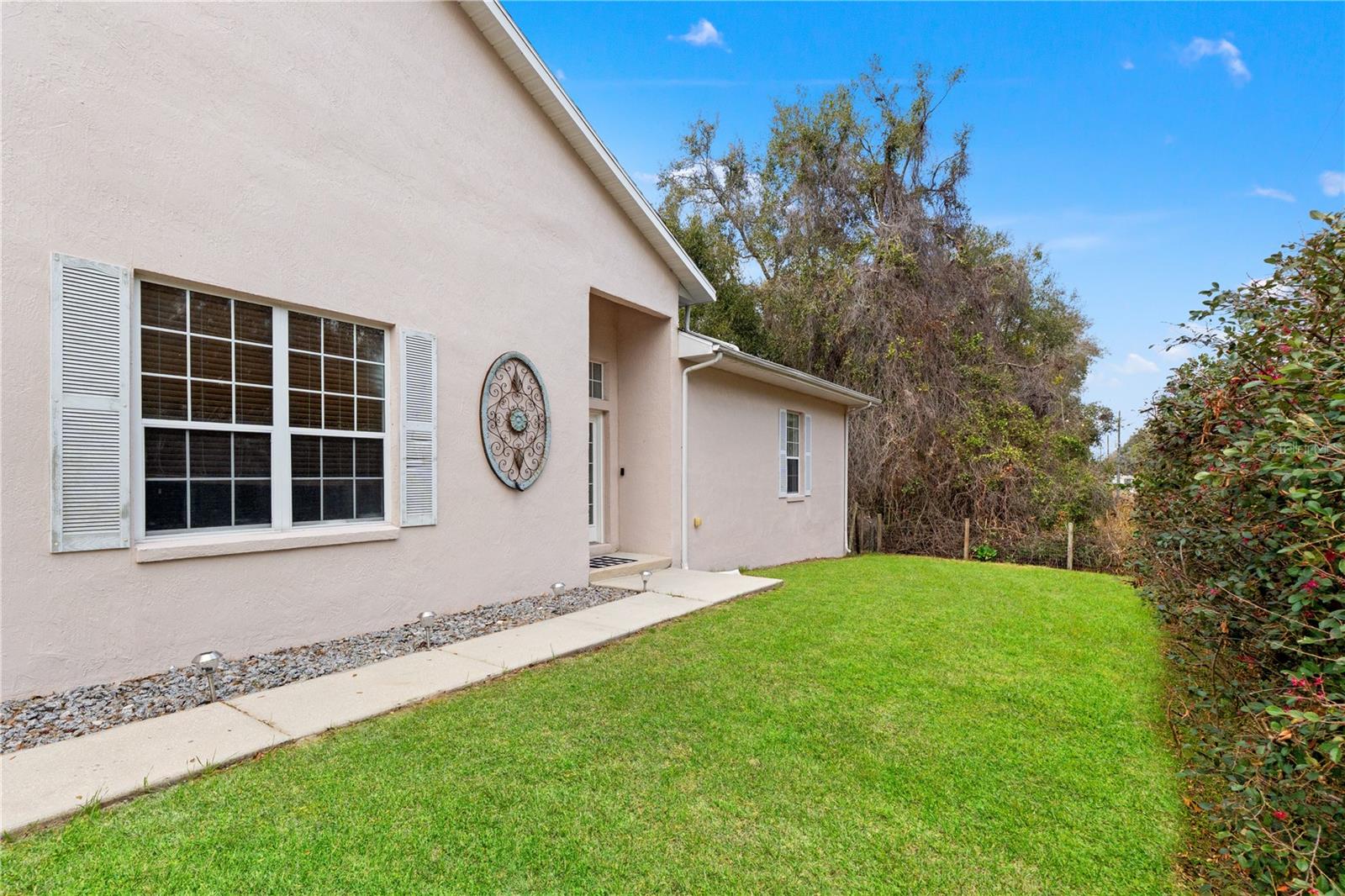 LAKE WEIR SHORES - Residential