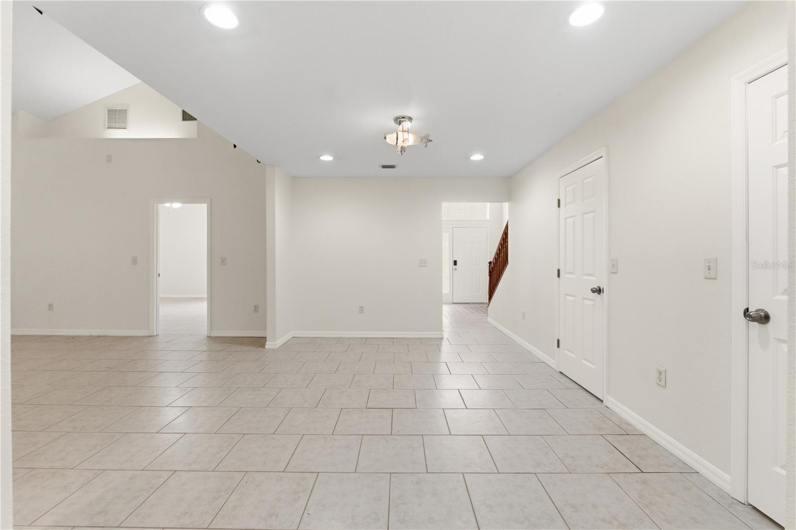 LAKE WEIR SHORES - Residential