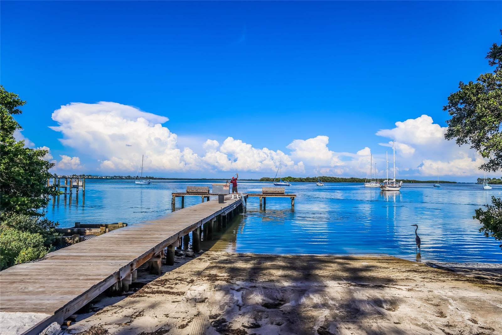LONGBEACH ON LONGBOAT KEY - Residential