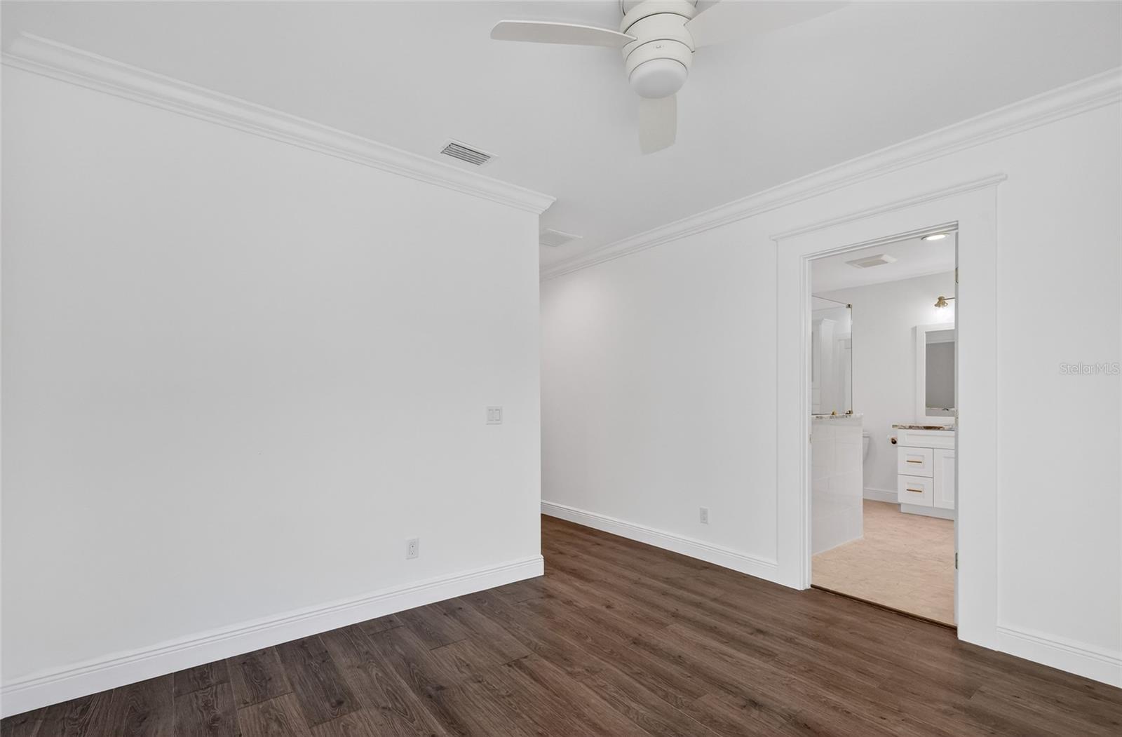 LONGBEACH ON LONGBOAT KEY - Residential
