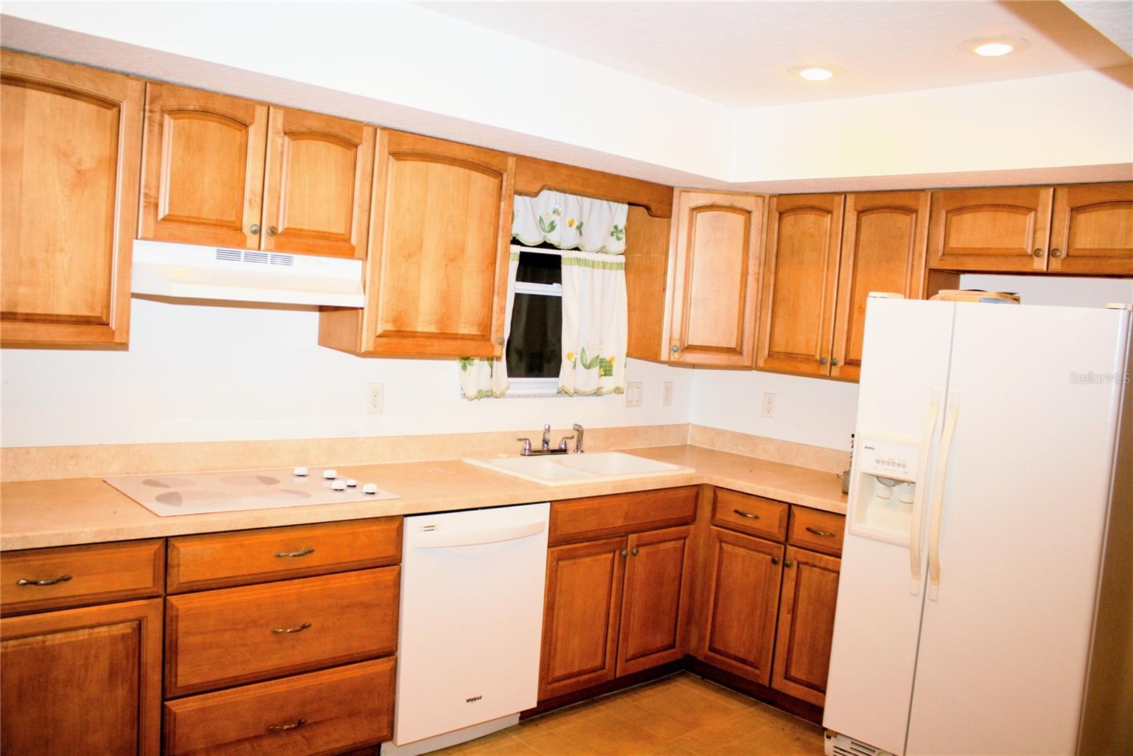 HIGHLAND SHORES REP BLK E - Residential