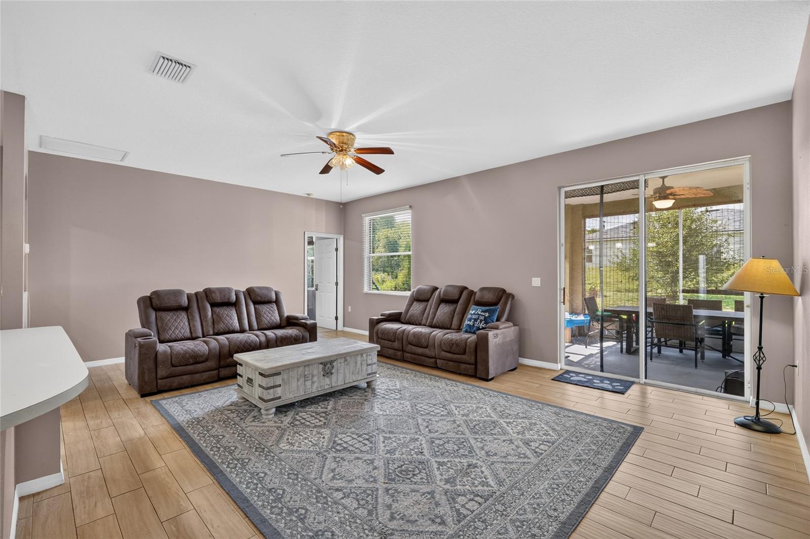 MARION OAKS UN 03 - Residential