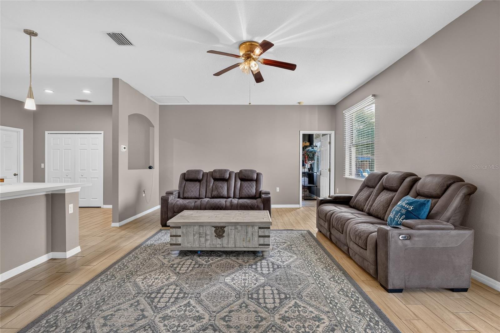 MARION OAKS UN 03 - Residential