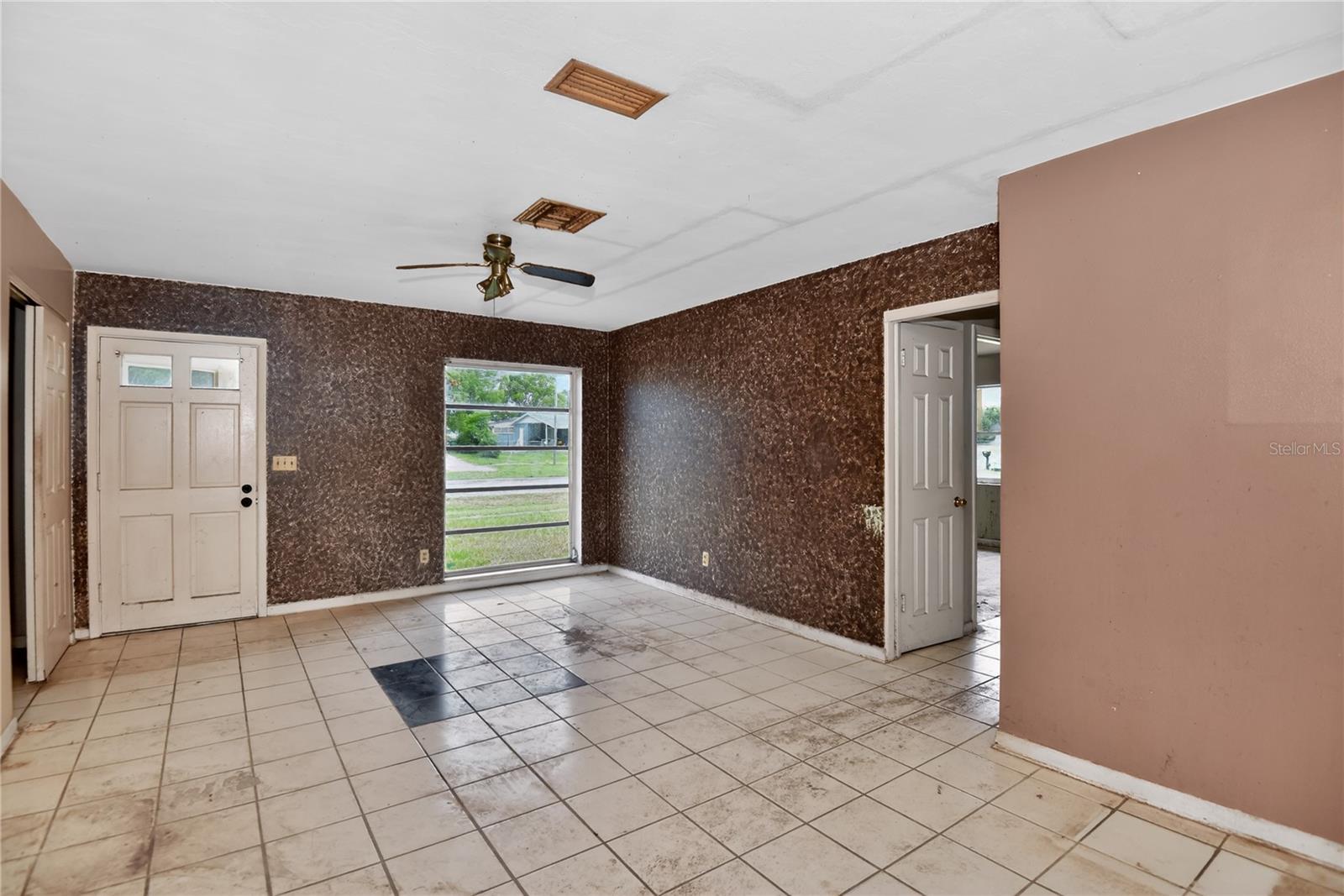 DELTONA LAKES UNIT 55 - Residential