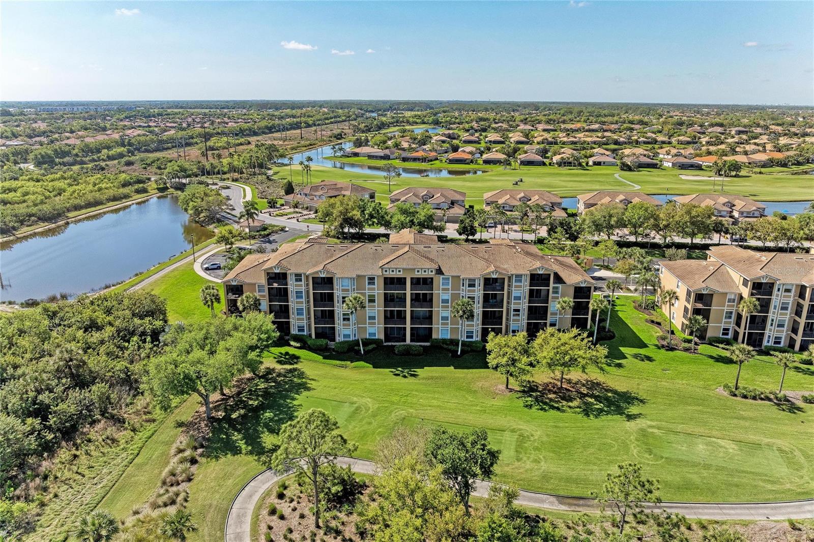 RIVER STRAND - Residential