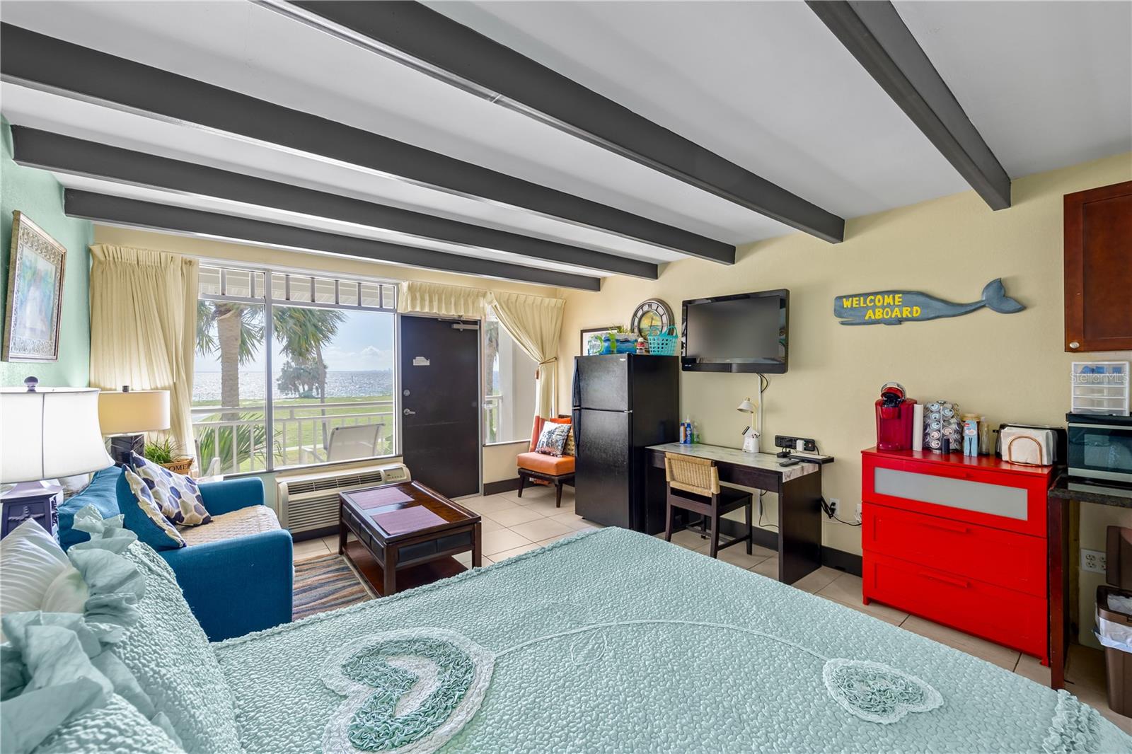 ISLAND RESORT AT MARINERS CLUB - Residential