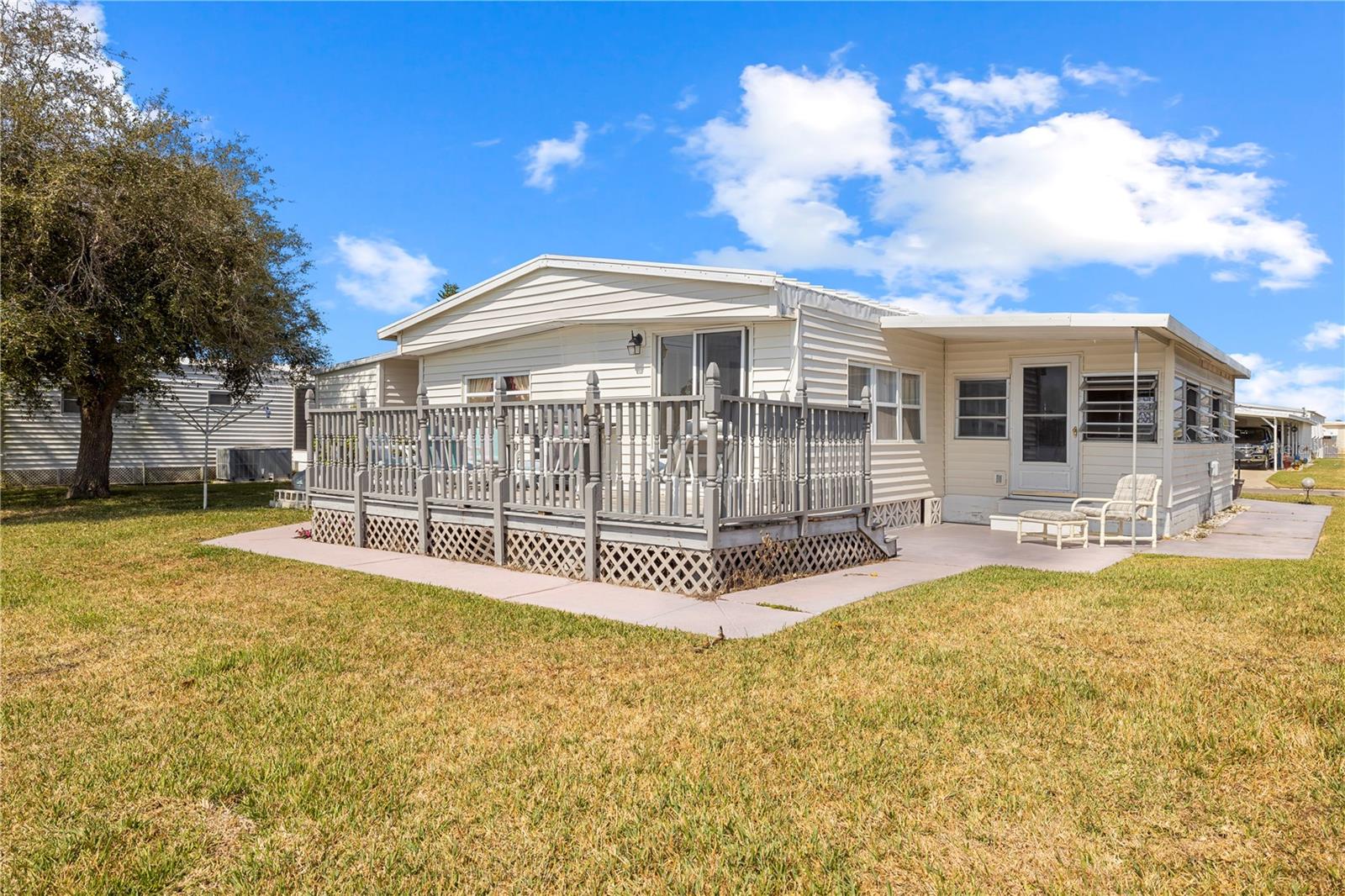 CASA LOMA MOBILEHOME - Residential