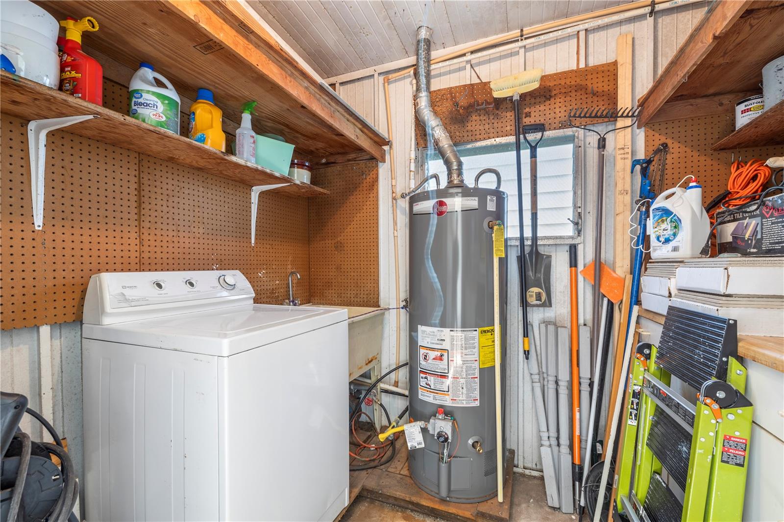 CASA LOMA MOBILEHOME - Residential