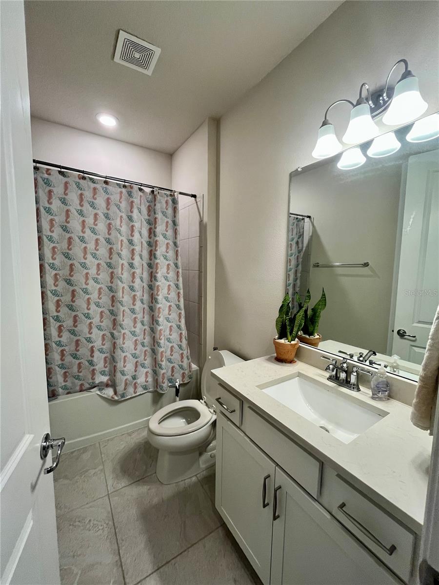 BEXLEY SOUTH 4-4 & NORTH 3-1 P - Residential Lease