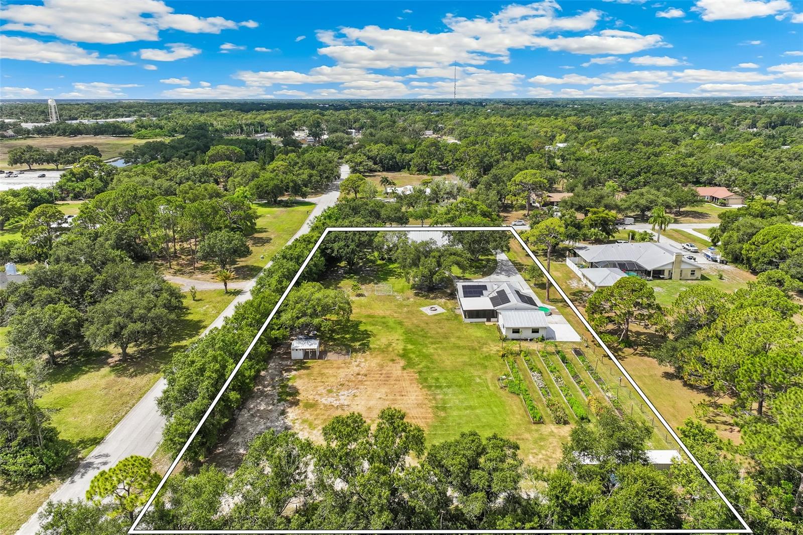 RACIMO RANCHES - Residential