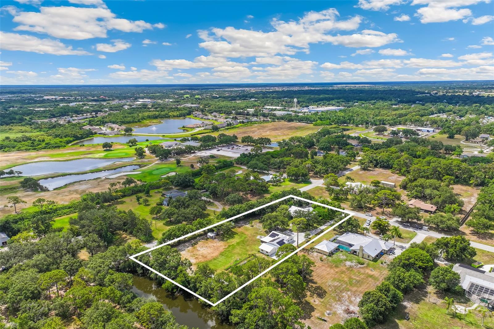 RACIMO RANCHES - Residential
