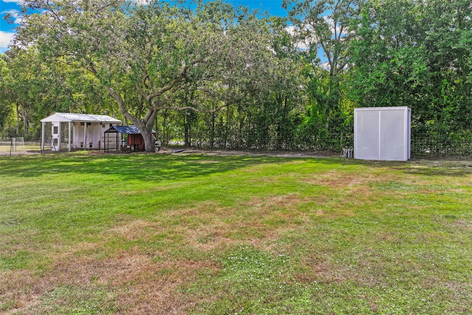 RACIMO RANCHES - Residential