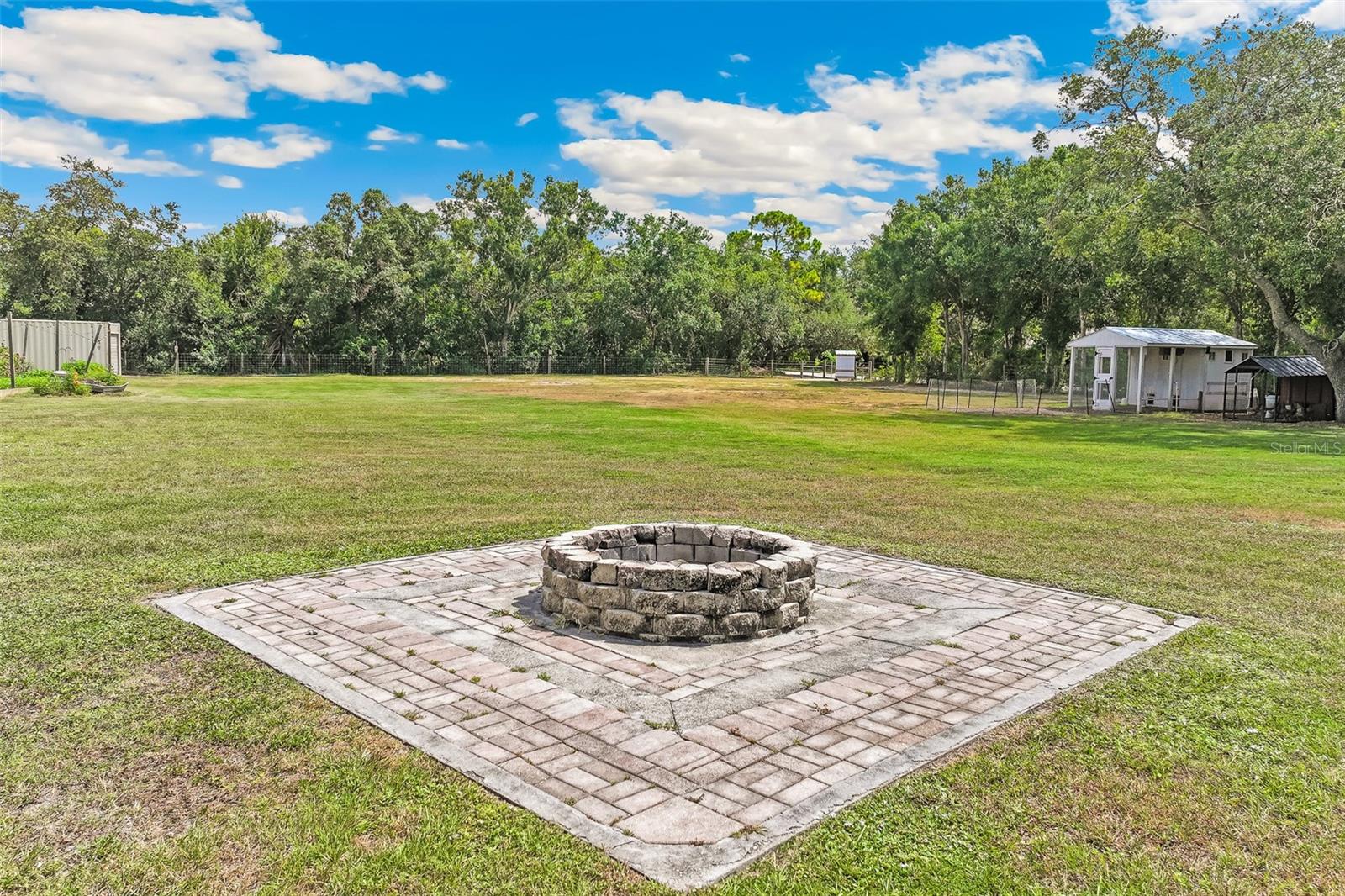 RACIMO RANCHES - Residential