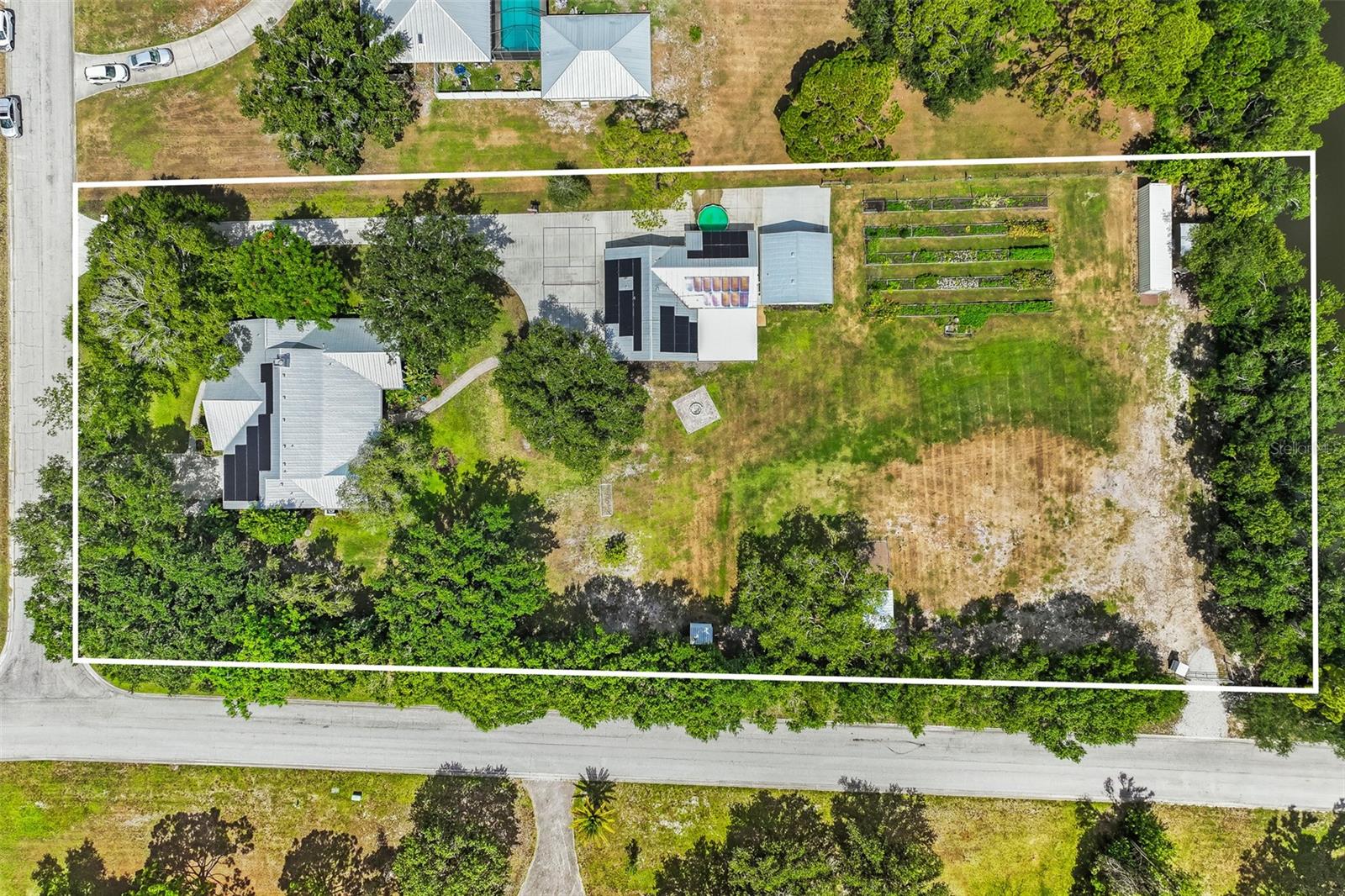 RACIMO RANCHES - Residential