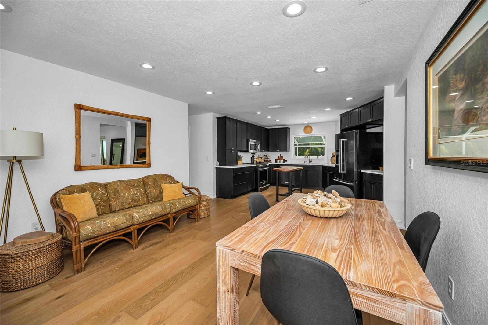 BAY HILLS 3RD ADD - Residential