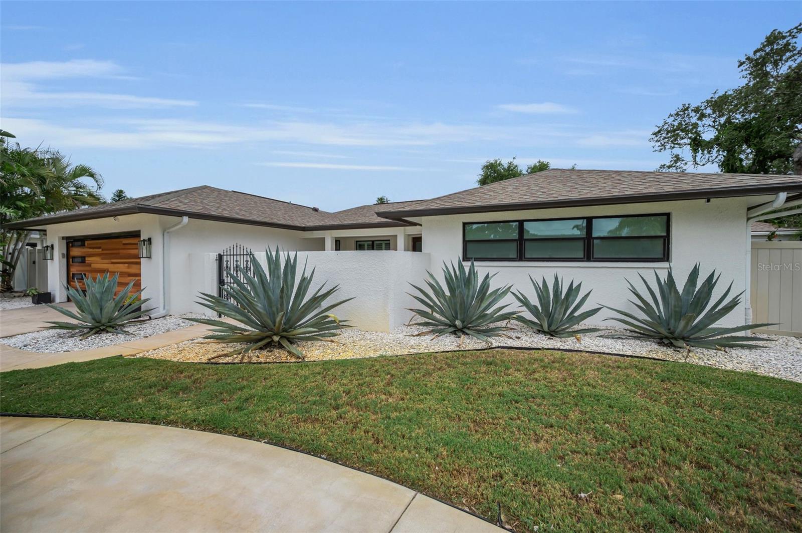 BAY HILLS 3RD ADD - Residential