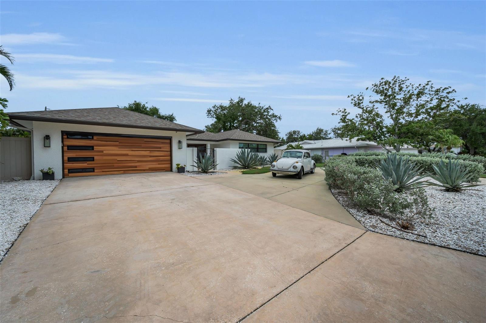 BAY HILLS 3RD ADD - Residential