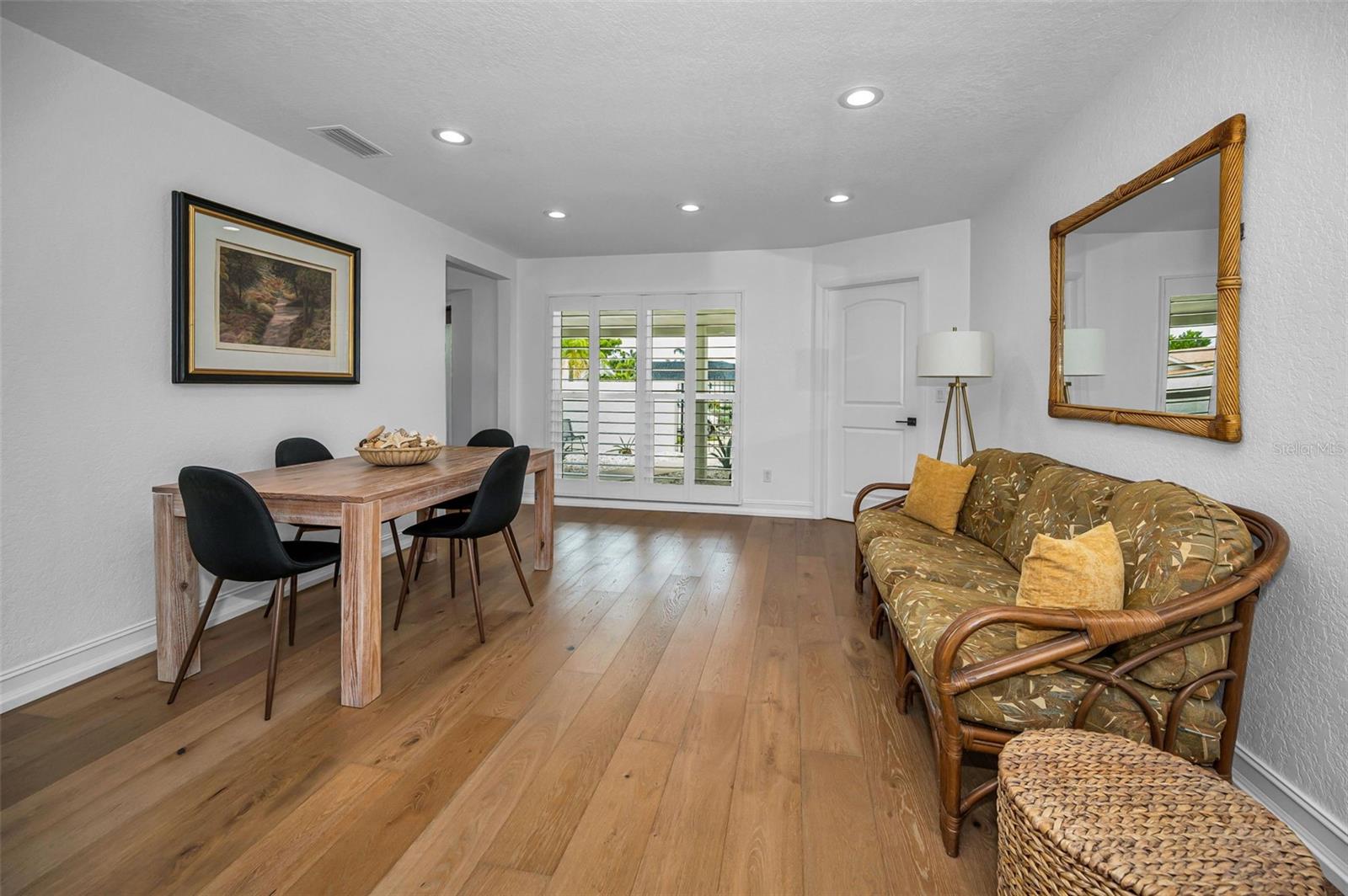 BAY HILLS 3RD ADD - Residential