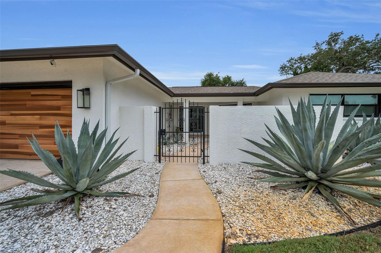BAY HILLS 3RD ADD - Residential