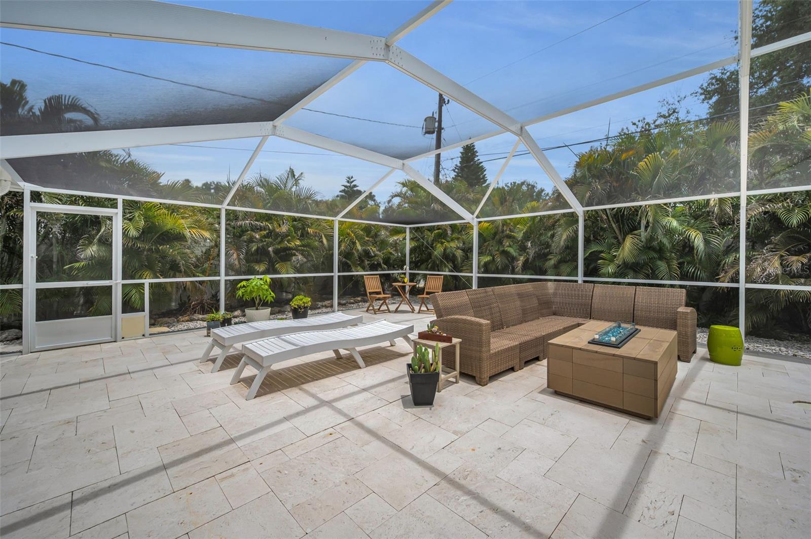BAY HILLS 3RD ADD - Residential