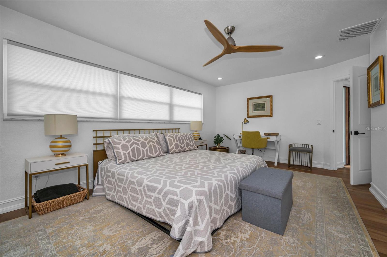 BAY HILLS 3RD ADD - Residential
