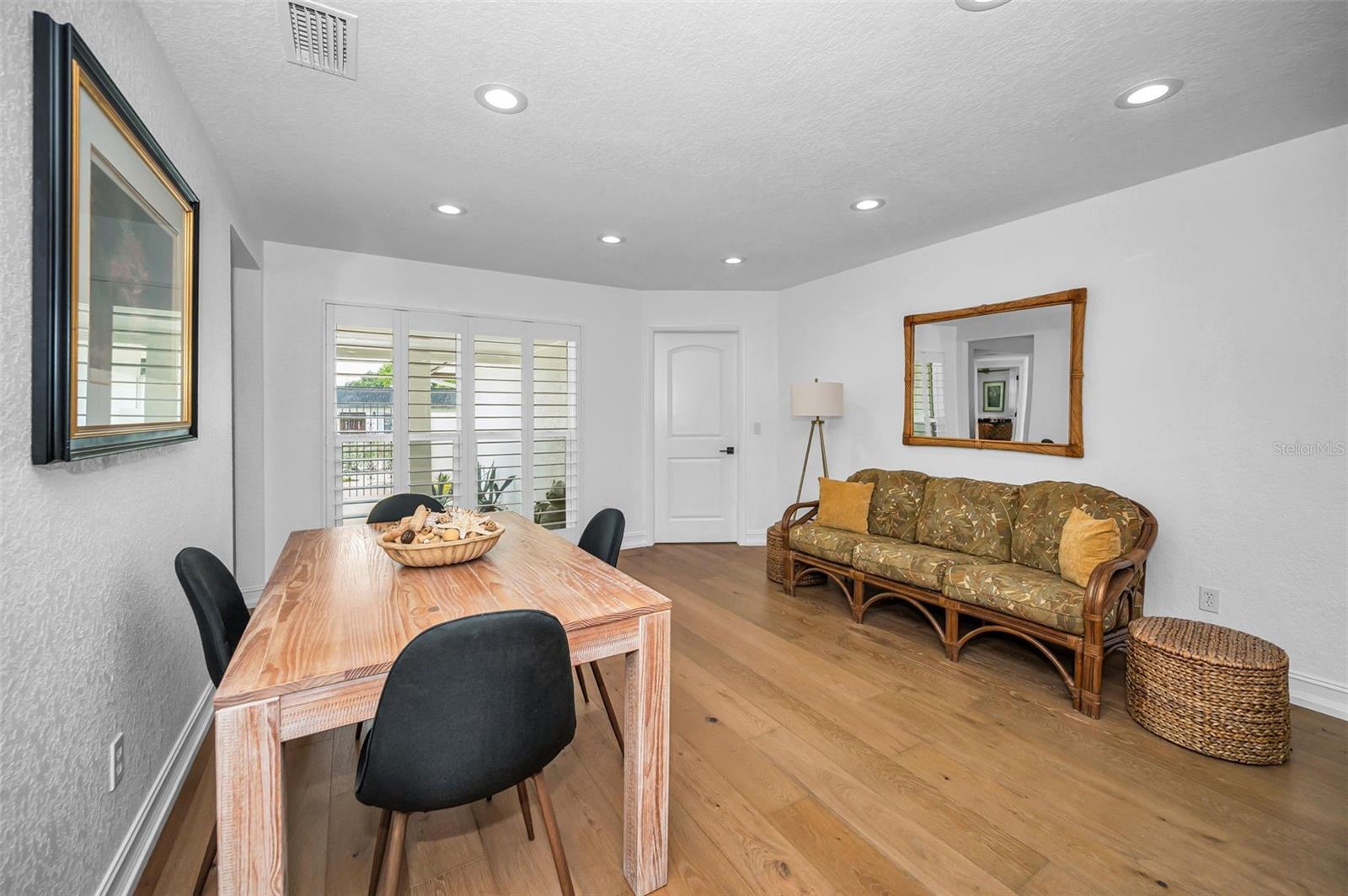 BAY HILLS 3RD ADD - Residential