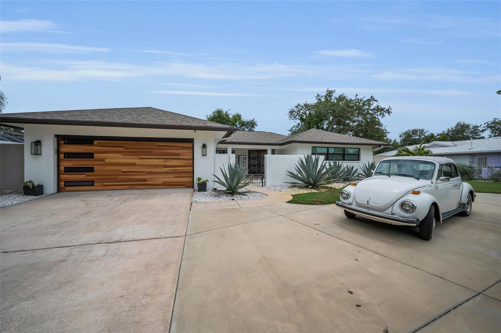 BAY HILLS 3RD ADD - Residential