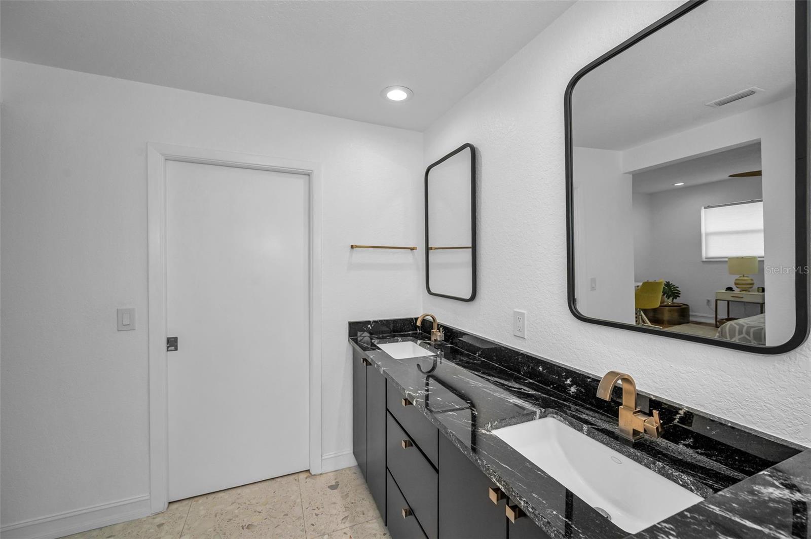 BAY HILLS 3RD ADD - Residential